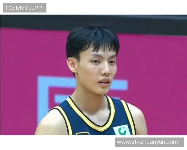 广州篮球队近期状态引发热议球迷对球队表现褒贬不一